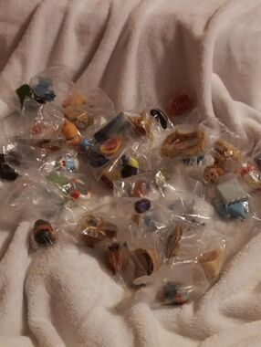 20 Disney Stum Stum Mystery Bags